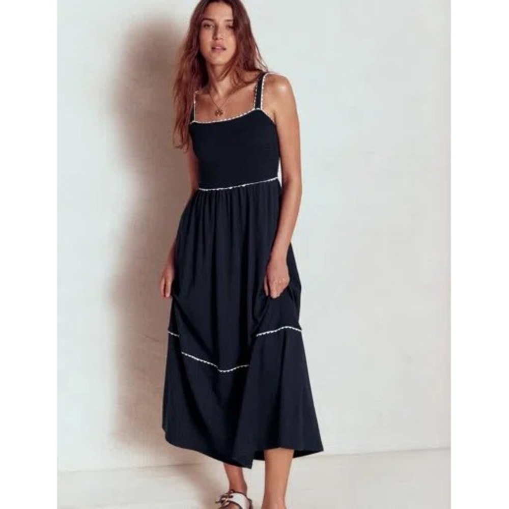 Boden Navy Smocked Midi Dress Tencel Modal Strappy Scalloped Trim Size 4P NWT‎